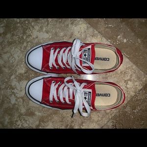 Red low top converse